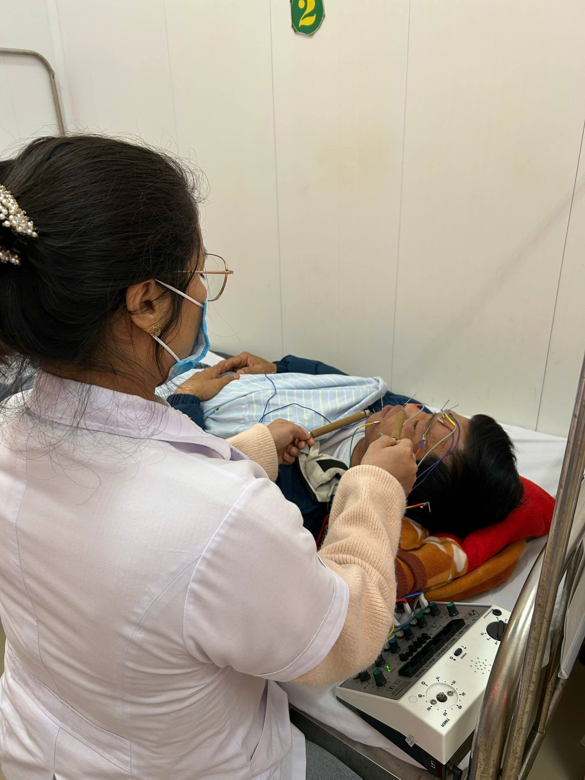 CẢNH GIÁC VỚI BỆNH LIỆT DÂY THẦN KINH SỐ 7 NGOẠI BIÊN TRONG MÙA LẠNH