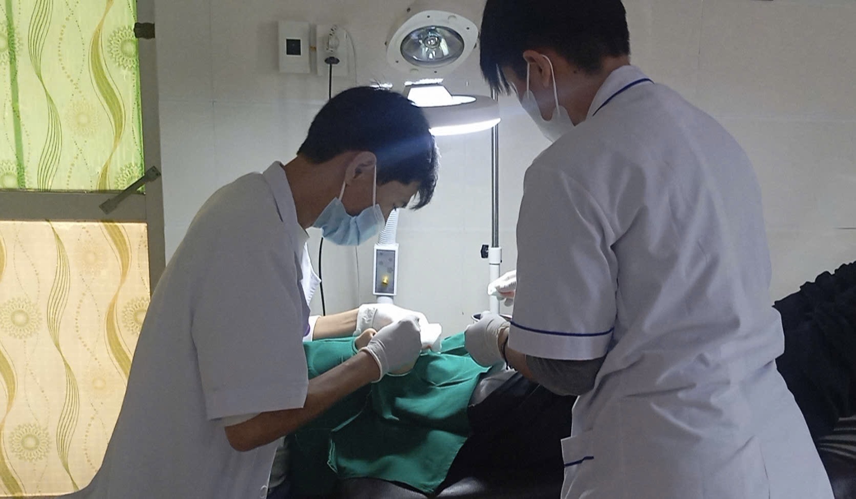 PHẪU THUẬT THÀNH CÔNG U TUYẾN NƯỚC BỌT TẠI KHOA LIÊN CHUYÊN KHOA TAI MŨI HỌNG – RĂNG HÀM MẶT – MẮT