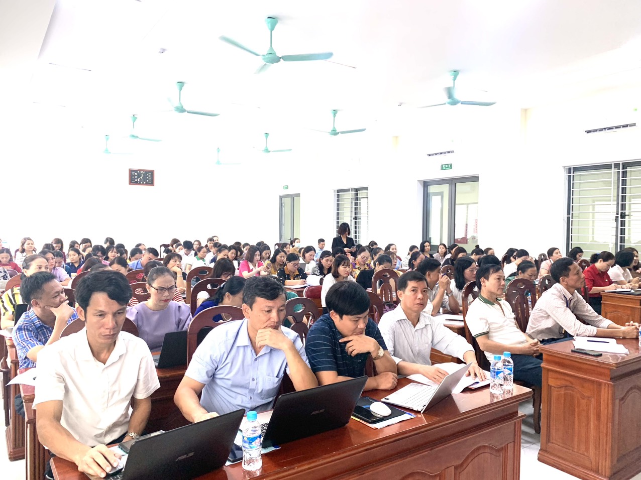 Các học viên tham gia lớp tập huấn